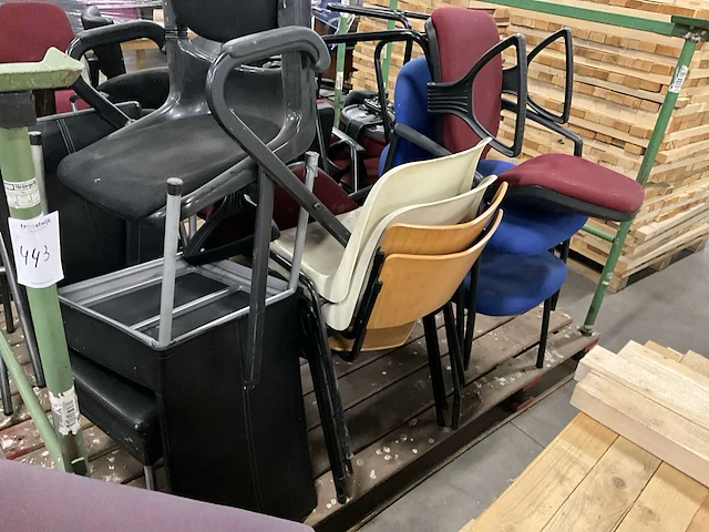 Partij stoelen - afbeelding 5 van  8