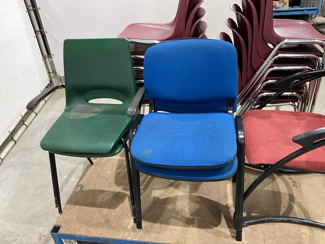 Partij stoelen - afbeelding 5 van  6