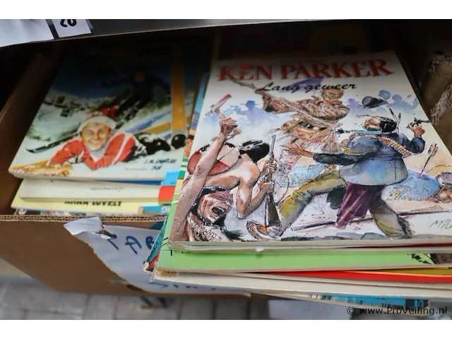 Partij stripboeken, diverse titels o.a. de poenpakker, knudde special & ken parker lang geweer - ca. 100 stuks - afbeelding 2 van  6