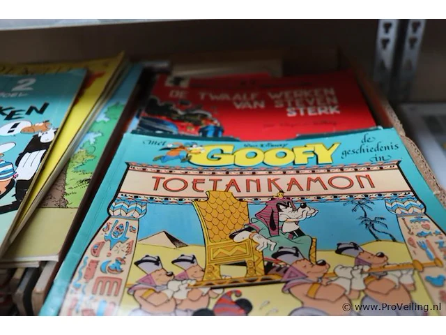 Partij stripboeken, diverse titels o.a. goofy toetankamon, sjors en sjimmie en de rebellenclub & jan jans en de kinderen - 130 stuks - afbeelding 2 van  5