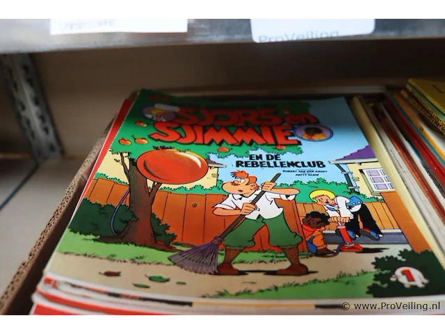 Partij stripboeken, diverse titels o.a. goofy toetankamon, sjors en sjimmie en de rebellenclub & jan jans en de kinderen - 130 stuks - afbeelding 3 van  5
