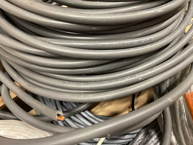 Partij stroom- en signaalkabels - afbeelding 4 van  12