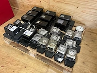 Partij stroommeters en schakelklokken - afbeelding 1 van  7