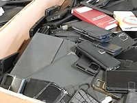 Partij tablet en telefoonhoesjes - afbeelding 2 van  11