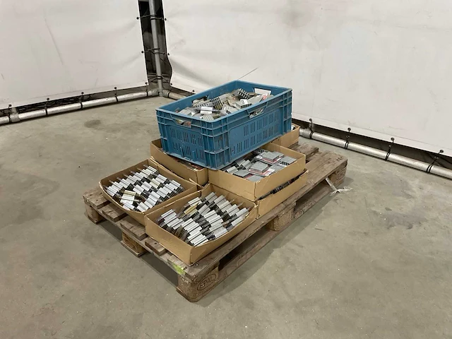 Partij tacker nietjes - afbeelding 1 van  8