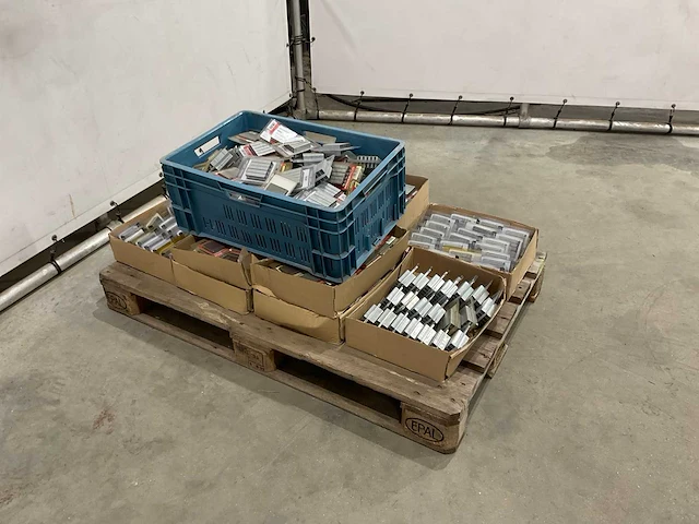 Partij tacker nietjes - afbeelding 2 van  8