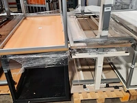 Partij tafels en bureaus oa. drenthea/gispen - afbeelding 2 van  12
