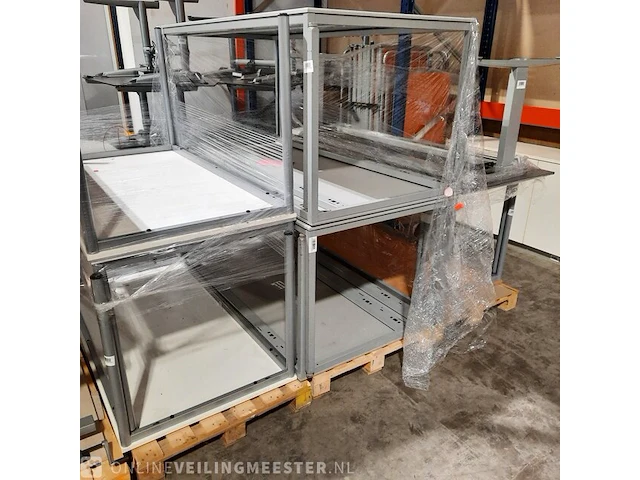Partij tafels en bureaus oa. drenthea/gispen - afbeelding 3 van  12