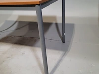 Partij tafels en bureaus oa. drenthea/gispen - afbeelding 7 van  12