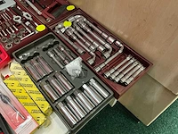 Partij tangen, dopsleutels en reparatiesets - afbeelding 2 van  7