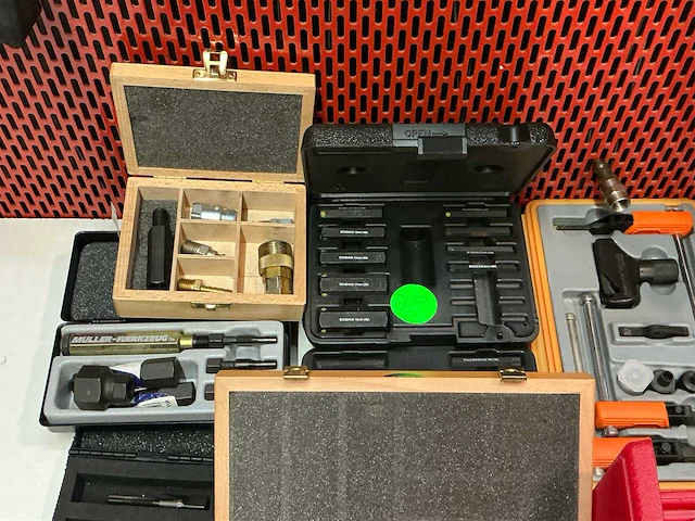 Partij tangen, dopsleutels en reparatiesets - afbeelding 7 van  7