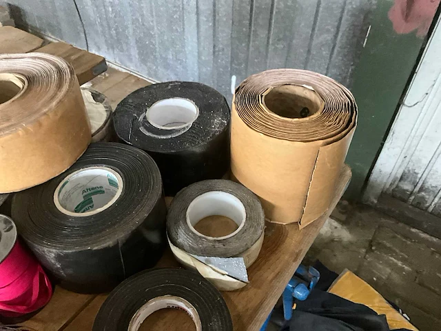Partij tape - afbeelding 6 van  8