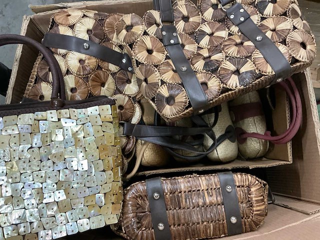 Partij tassen - afbeelding 12 van  14