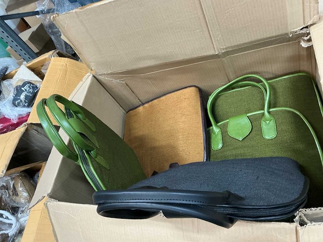 Partij tassen - afbeelding 7 van  14