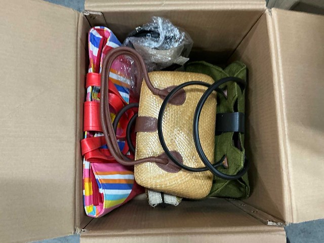 Partij tassen - afbeelding 10 van  14