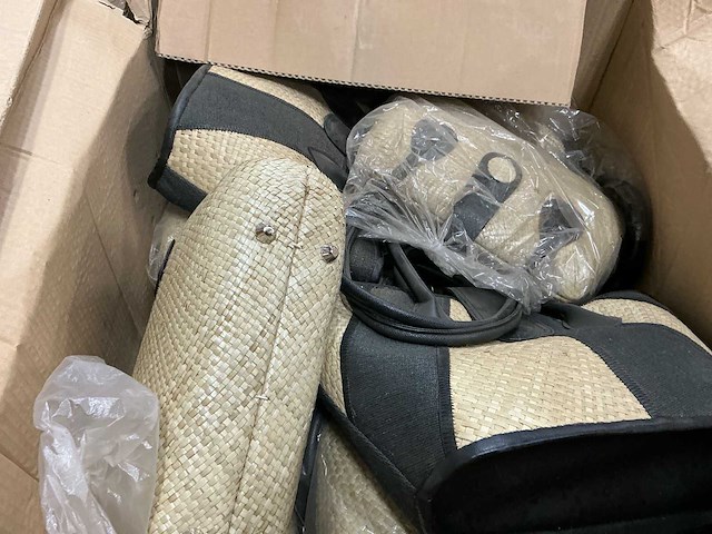 Partij tassen - afbeelding 13 van  14