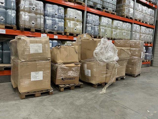 Partij tassen - afbeelding 2 van  14