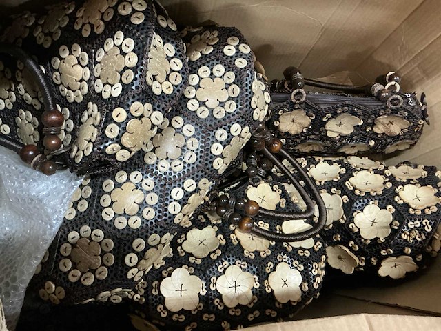 Partij tassen - afbeelding 9 van  14