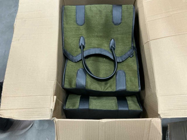 Partij tassen - afbeelding 6 van  11