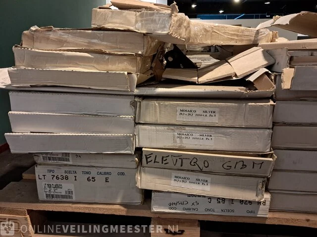 Partij tegels op 3x pallet - afbeelding 5 van  15
