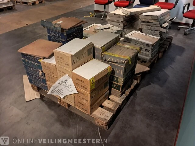 Partij tegels op 3x pallet - afbeelding 12 van  15