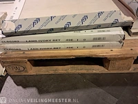 Partij tegels - afbeelding 10 van  11
