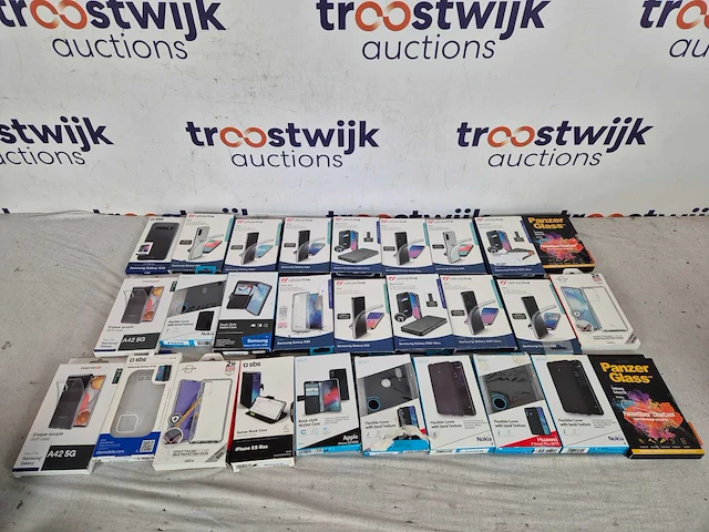 Partij telefoon hoesjes (28x) - afbeelding 1 van  1