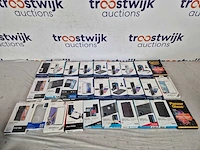 Partij telefoon hoesjes (28x)