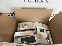 Partij telefoonaccessoires en accessoires - afbeelding 1 van  1