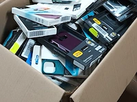Partij telefoonhoesjes en screenprotectors gecko covers/otterbox/lifeproof/react - afbeelding 1 van  15