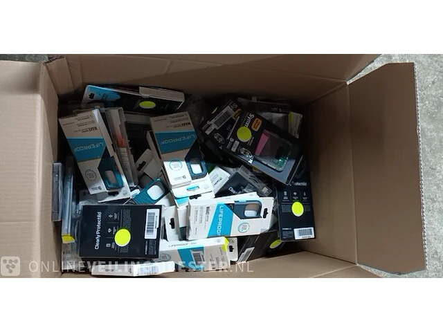Partij telefoonhoesjes en screenprotectors gecko covers/otterbox/lifeproof/react - afbeelding 9 van  12