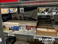Partij telefoons en toebehorem - afbeelding 3 van  28