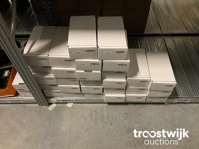 Partij telefoons en toebehorem - afbeelding 20 van  28