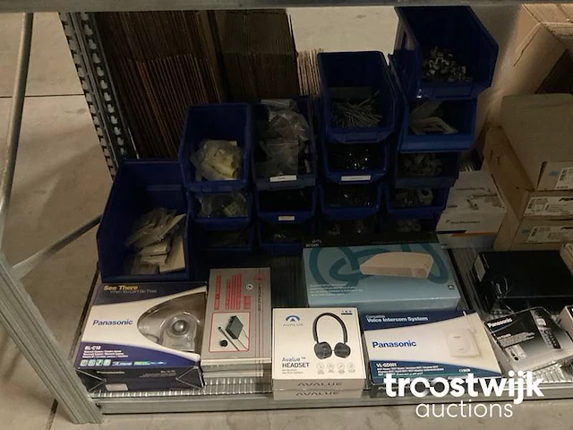 Partij telefoons en toebehorem - afbeelding 26 van  28