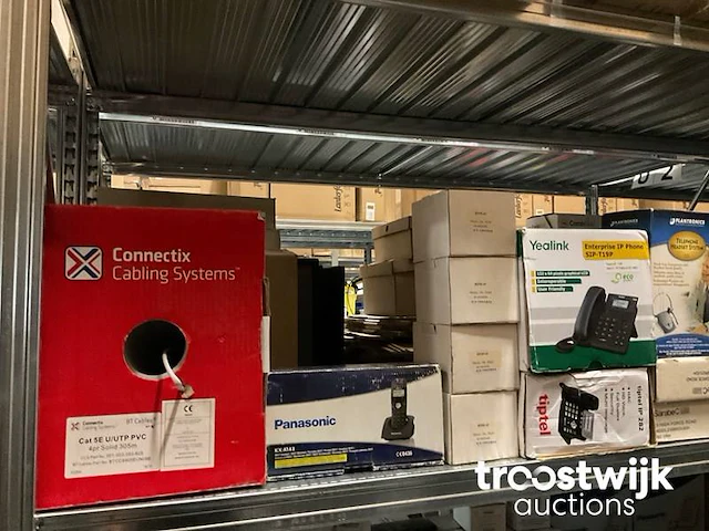 Partij telefoons en toebehorem - afbeelding 27 van  28