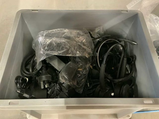 Partij telefoons en toebehoren - afbeelding 7 van  8