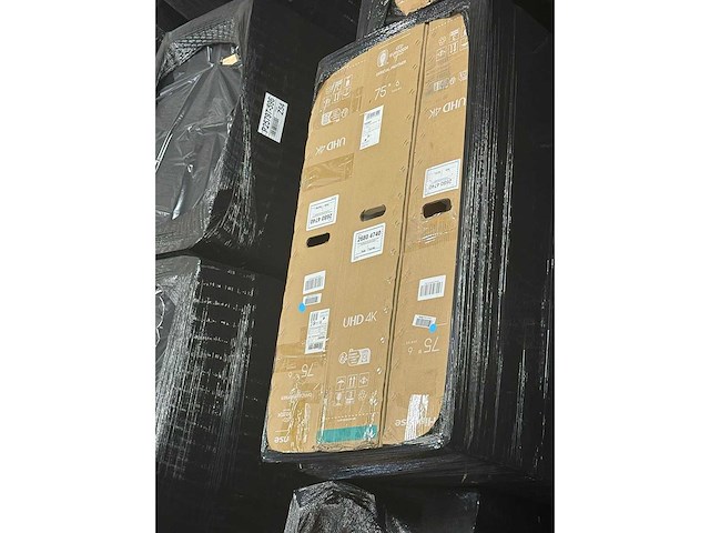 Partij televisies - retourgoederen - 246 items - afbeelding 2 van  12