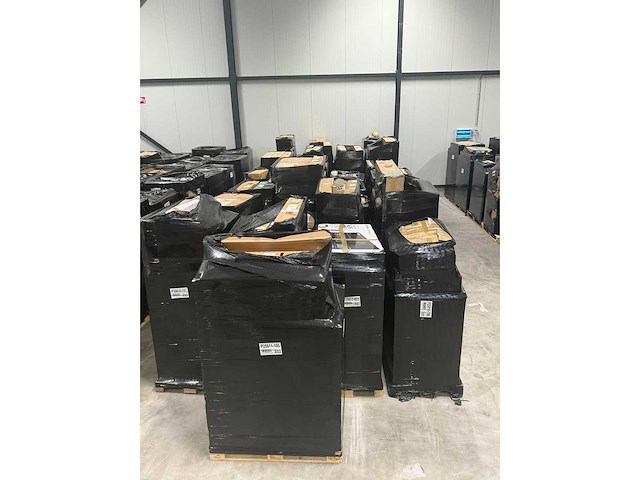 Partij televisies - retourgoederen - 246 items - afbeelding 5 van  12