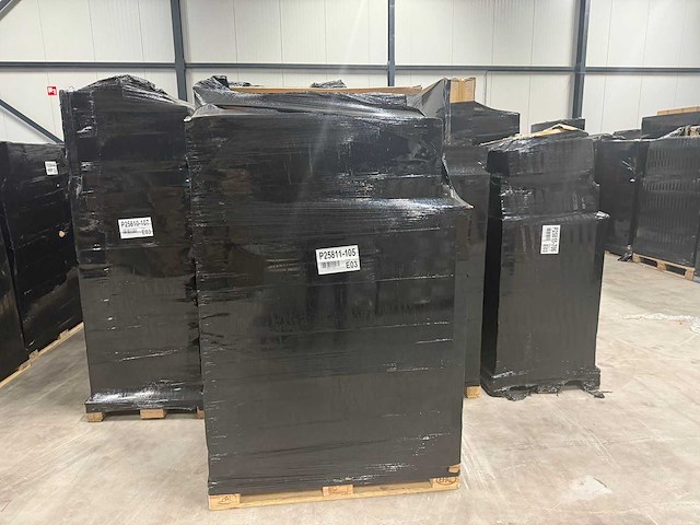 Partij televisies - retourgoederen - 246 items - afbeelding 7 van  12