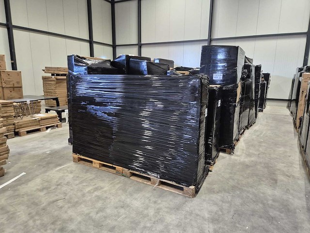 Partij televisies - retourgoederen - 266 items - afbeelding 6 van  13