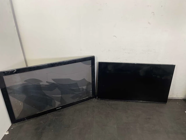 Partij televisies (5x) | hisense | toshiba - afbeelding 3 van  12