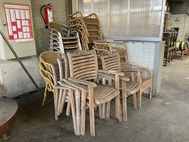Partij terrasstoelen - afbeelding 1 van  6