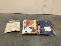 Partij textiel - afbeelding 2 van  6