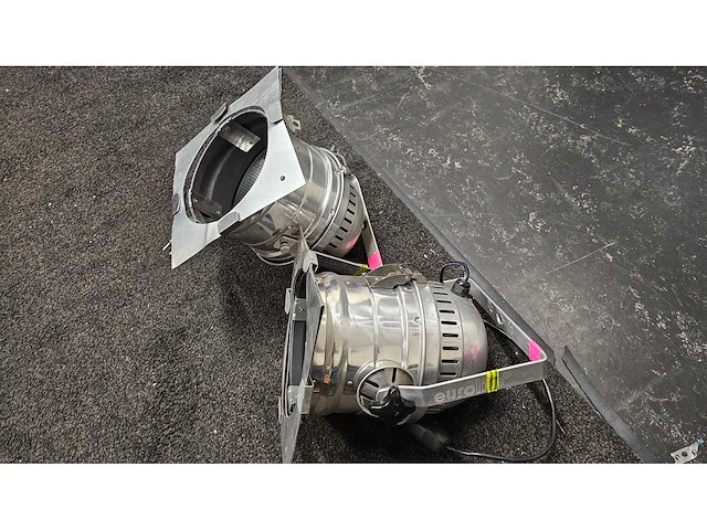 Partij theater & event techniek set – licht, audio & video (71x) (av) (geluid & beeld) - afbeelding 8 van  138