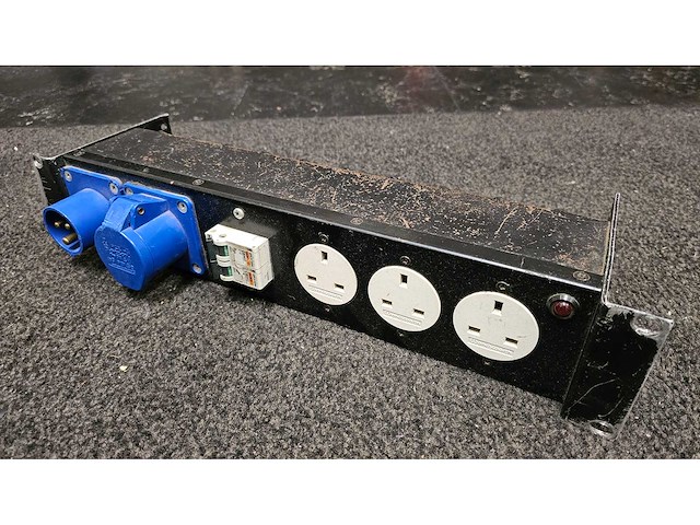 Partij theater & event techniek set – licht, audio & video (71x) (av) (geluid & beeld) - afbeelding 39 van  138