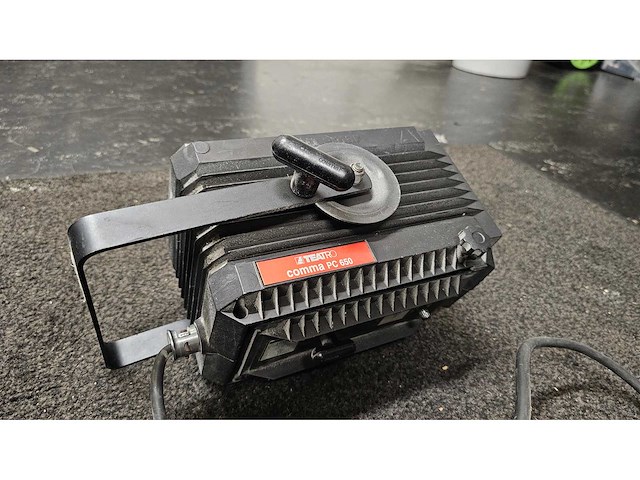 Partij theater & event techniek set – licht, geluid & video (71x) - afbeelding 23 van  138