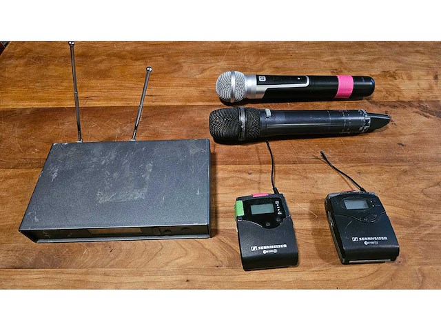 Partij theater & event techniek set – licht, geluid & video (71x) - afbeelding 81 van  138