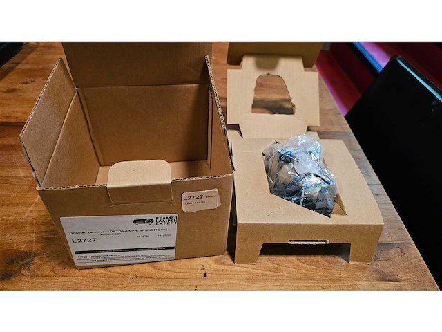 Partij theater & event techniek set – licht, geluid & video (71x) - afbeelding 89 van  138