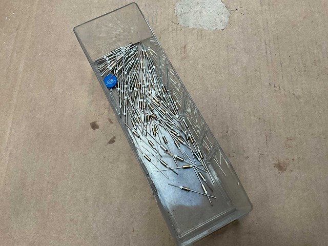 Partij thermische zekeringen - afbeelding 1 van  3