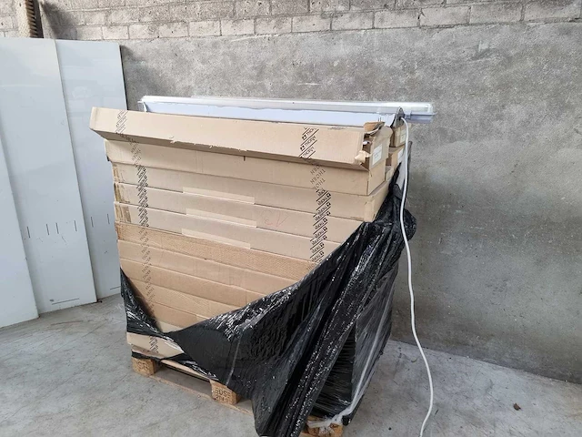 Partij thorn ledarmaturen ca. 40 stuks - afbeelding 1 van  2
